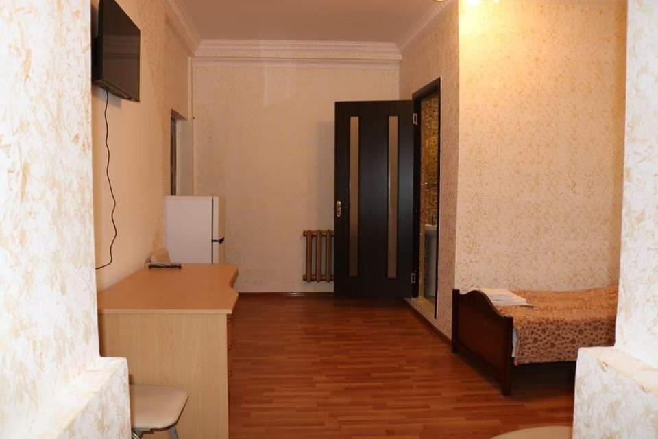 Hotel 333 เยเรวาน ภายนอก รูปภาพ