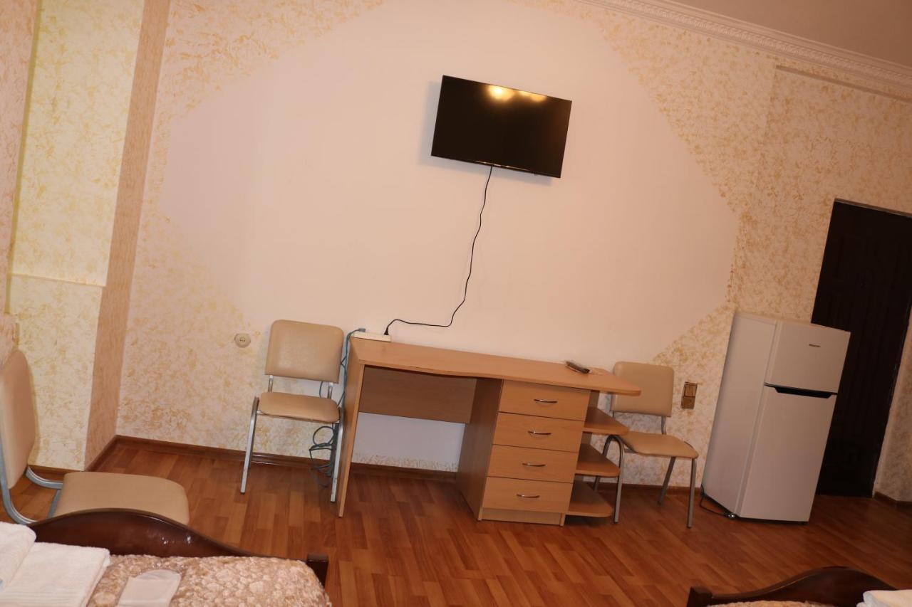 Hotel 333 เยเรวาน ภายนอก รูปภาพ